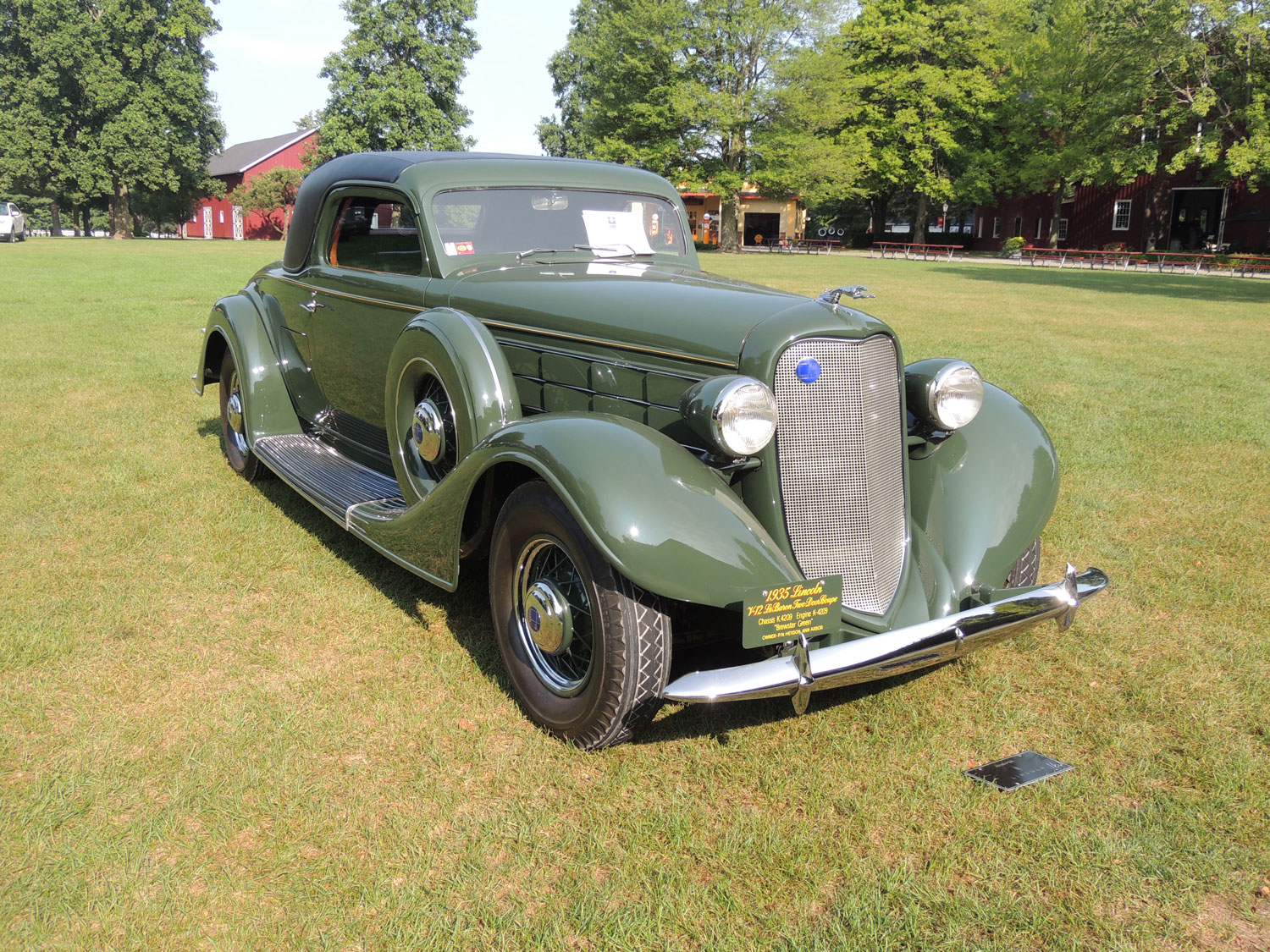 Best in show: 1935 Lincoln LeBaron coupe owned by Dr. Peter Heydon.