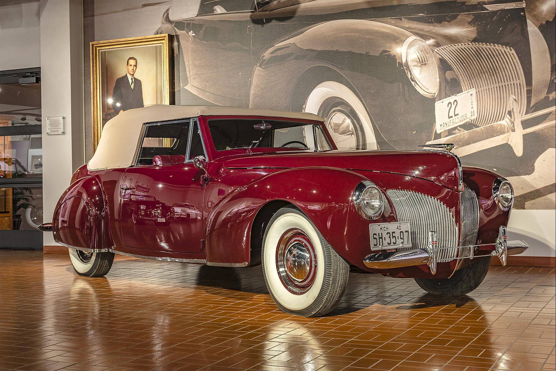 1940 Lincoln-Zephyr Continental cabriolet